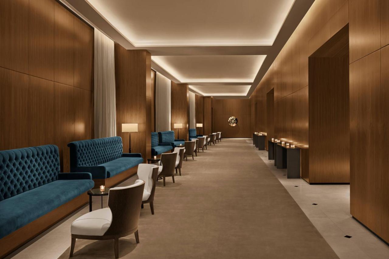 The Abu Dhabi Edition Luaran gambar The interior of the lounge