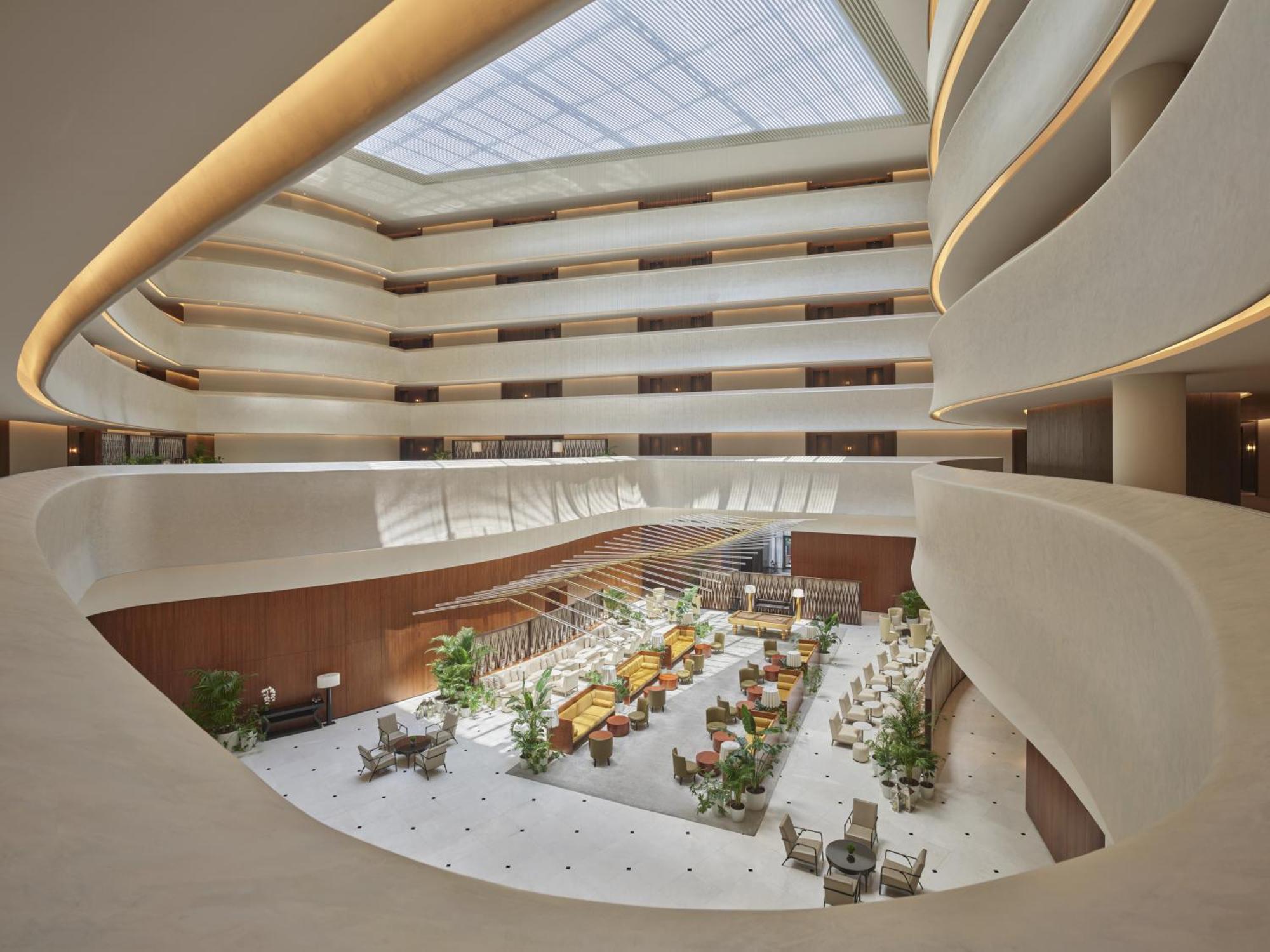 The Abu Dhabi Edition Luaran gambar The hotel's atrium