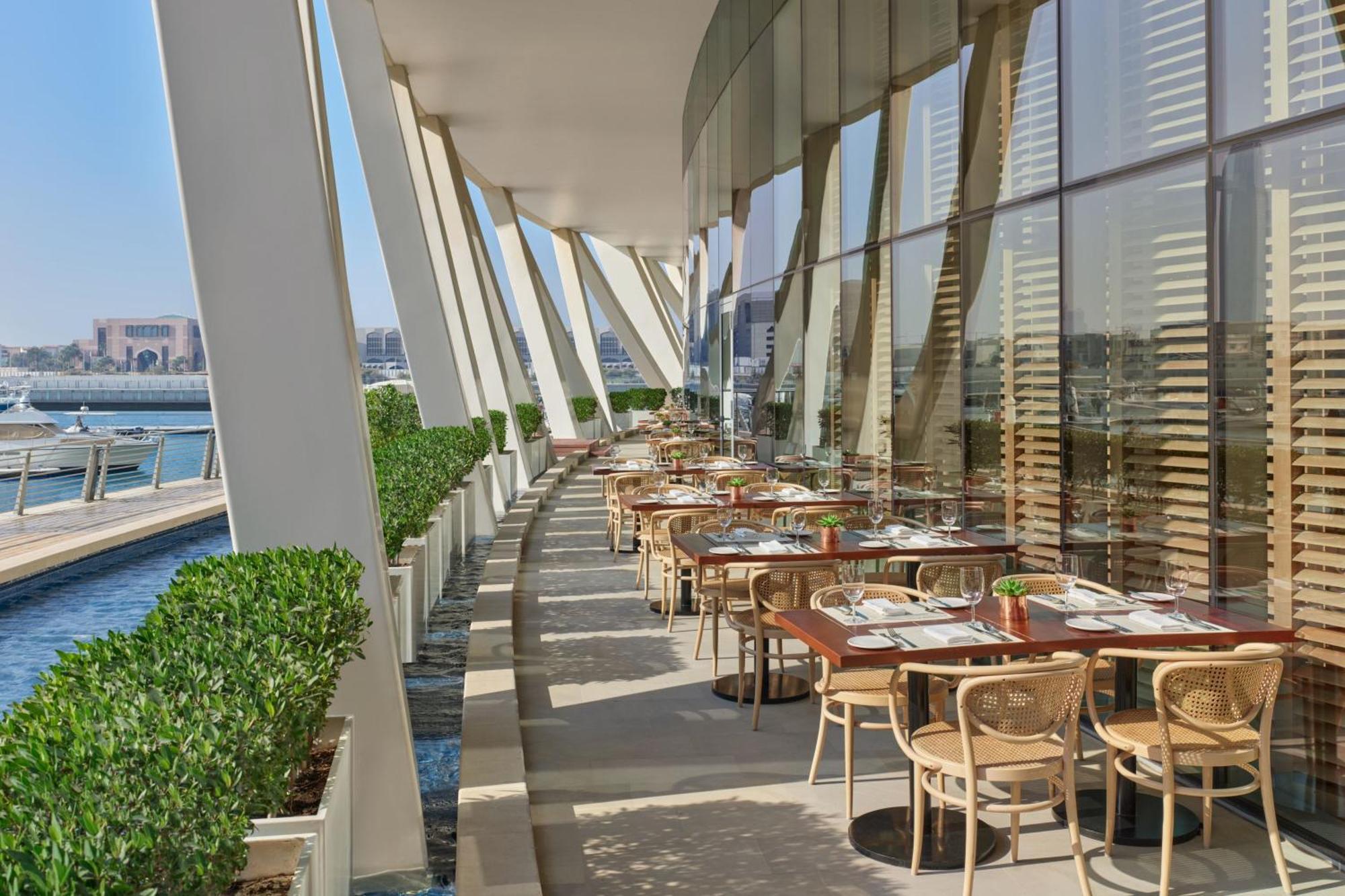 The Abu Dhabi Edition Luaran gambar The Terrace
